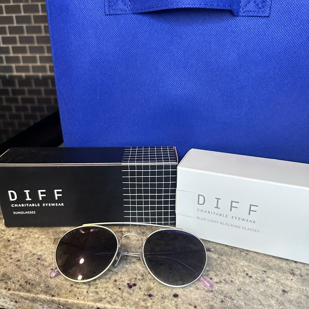 Diff Eyewear JJD Skye Purple Sunglasses